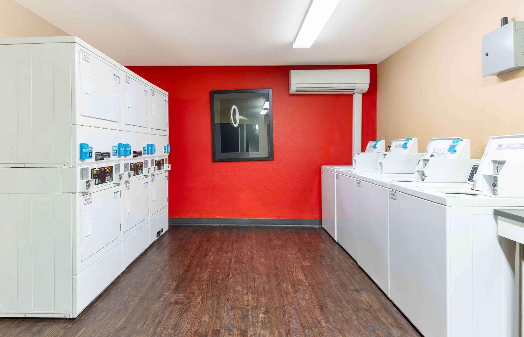 Extended Stay America Suites - Dublin - Hacienda Dr Экстерьер фото
