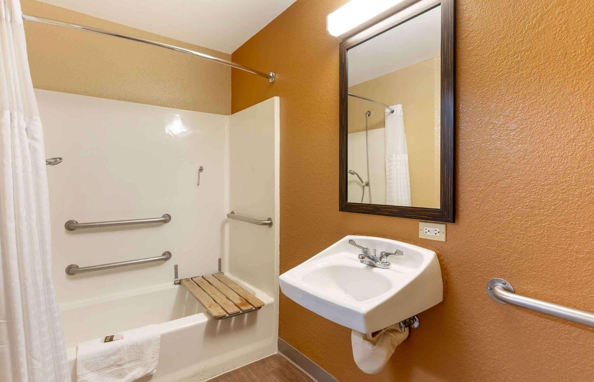 Extended Stay America Suites - Dublin - Hacienda Dr Экстерьер фото
